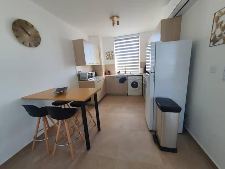 Anamor Apartment 408 ลาร์นาคา ภายนอก รูปภาพ